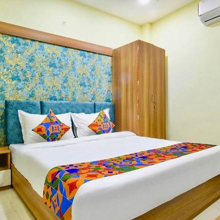 Hotel Olivia Star Taj Tajganj Bagian luar foto